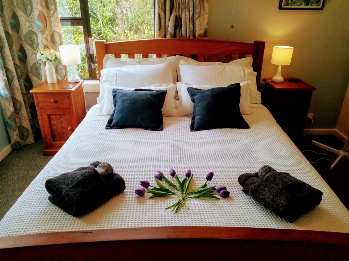 StayGeraldine HOT TUB at Pukeko Cottage Bagian luar foto
