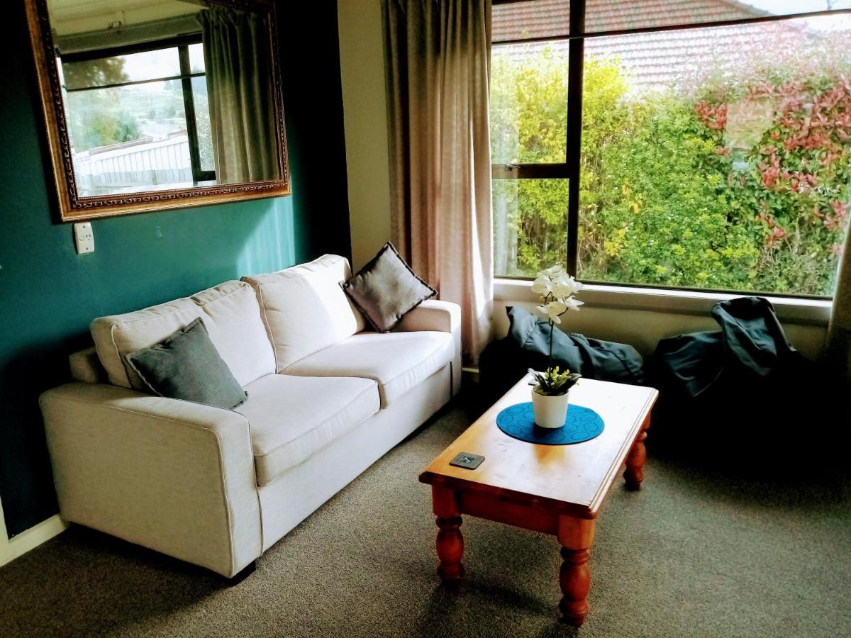 StayGeraldine HOT TUB at Pukeko Cottage Bagian luar foto