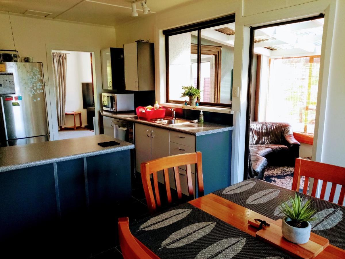 StayGeraldine HOT TUB at Pukeko Cottage Bagian luar foto